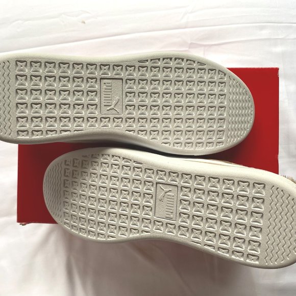 NIB PUMA Vikky V2 Fur Suede Court Sneaker in Nougat/White - Picture 8 of 8